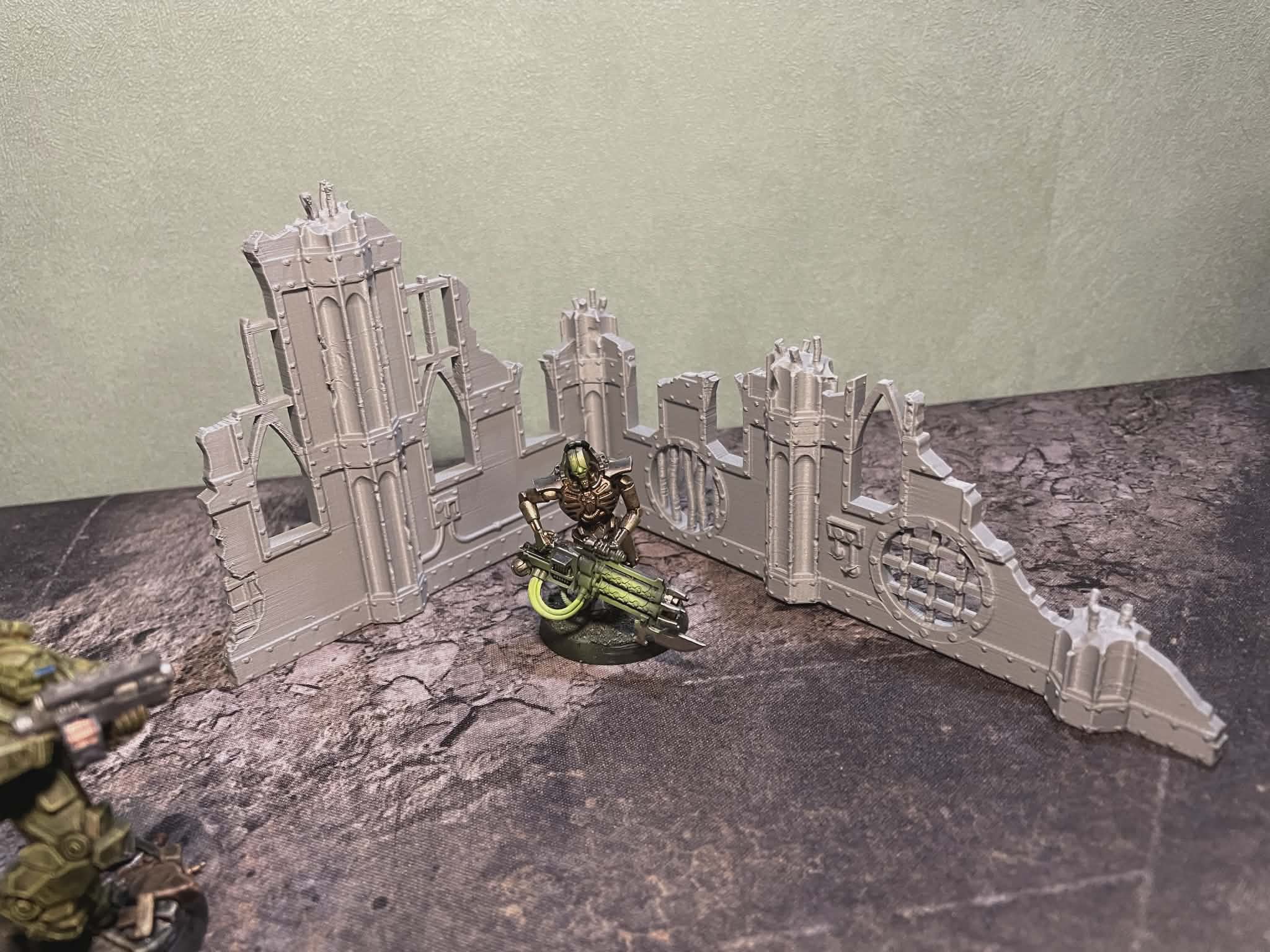 Décor wargame 3D ruines post-apocalyptiques avec figurines de science-fiction